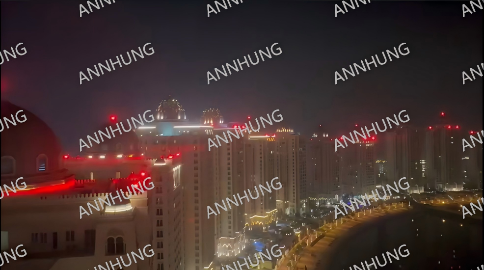 trường hợp công ty mới nhất về Qatar Medium-Intensity Aviation Obstruction Light Installation: AH-MI-B2(L) LED Case Study